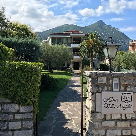Albergo Villa Angela ตอสโกลาโน มาแดร์โน ภายนอก รูปภาพ