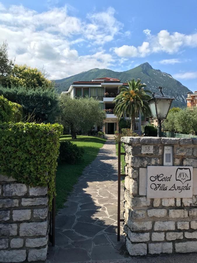 Albergo Villa Angela ตอสโกลาโน มาแดร์โน ภายนอก รูปภาพ